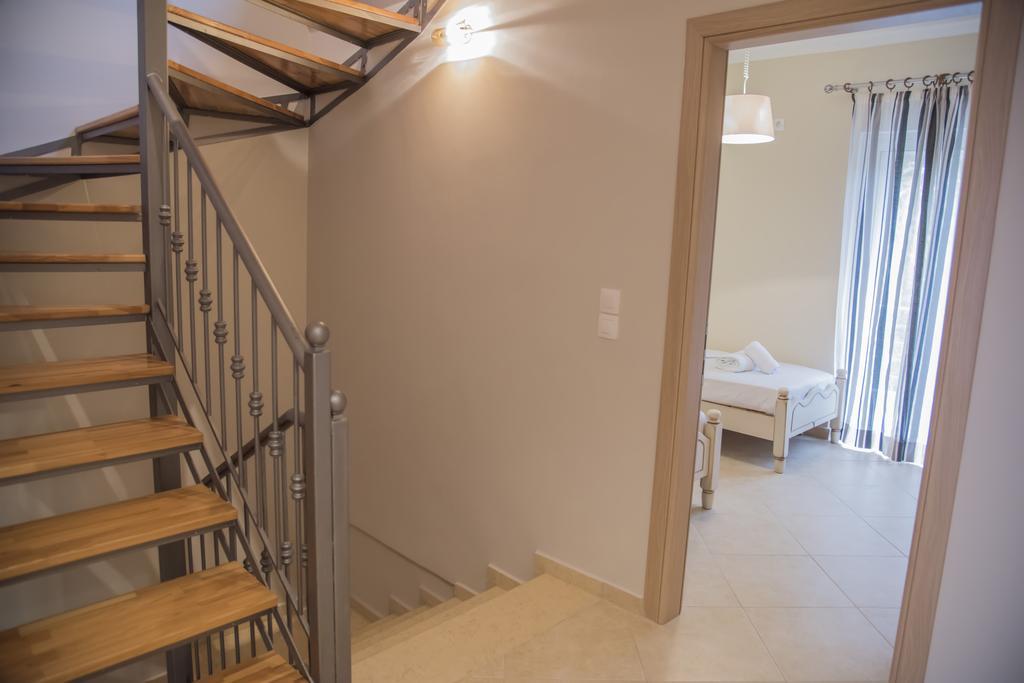 Aperanto House Paralia Loutsas Екстер'єр фото