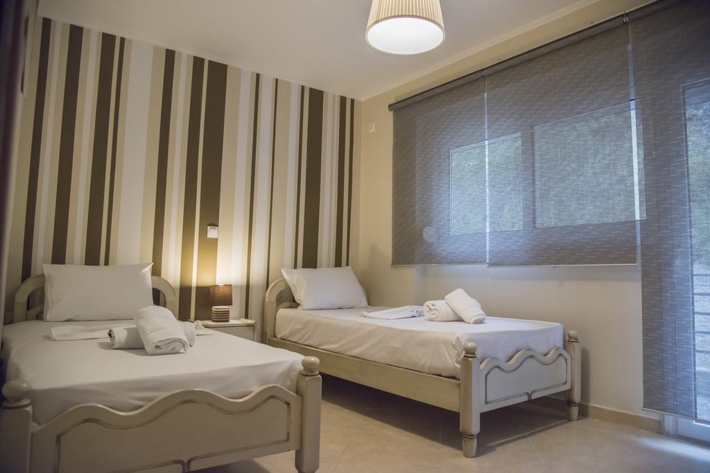 Aperanto House Paralia Loutsas Екстер'єр фото